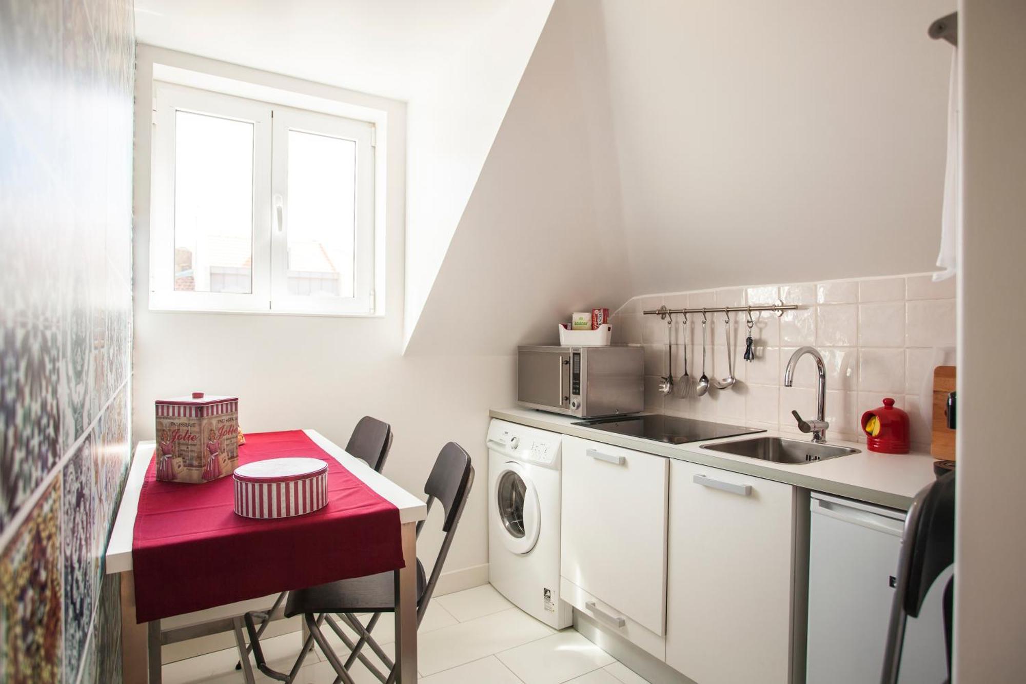 Amalia Apartments In Santos Lisbon Bagian luar foto