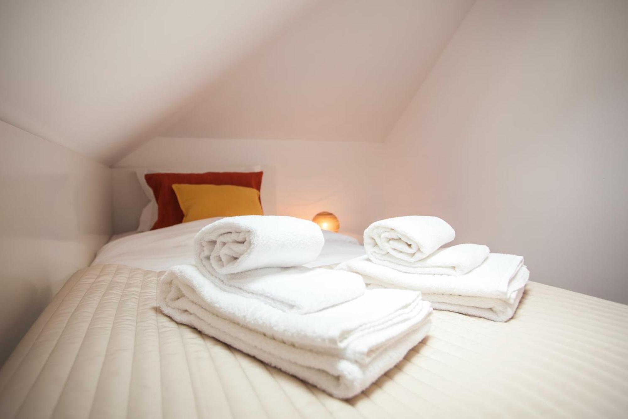 Amalia Apartments In Santos Lisbon Bagian luar foto